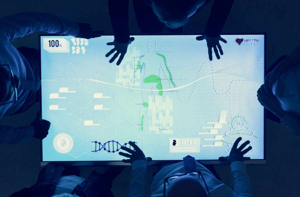 El prof. Luis A. Hernández Gómez ha sido distinguido con el premio de la Fundación Quirón salud a la Innovación Asistencia